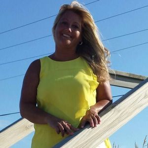 Meet your Posher, Sherry